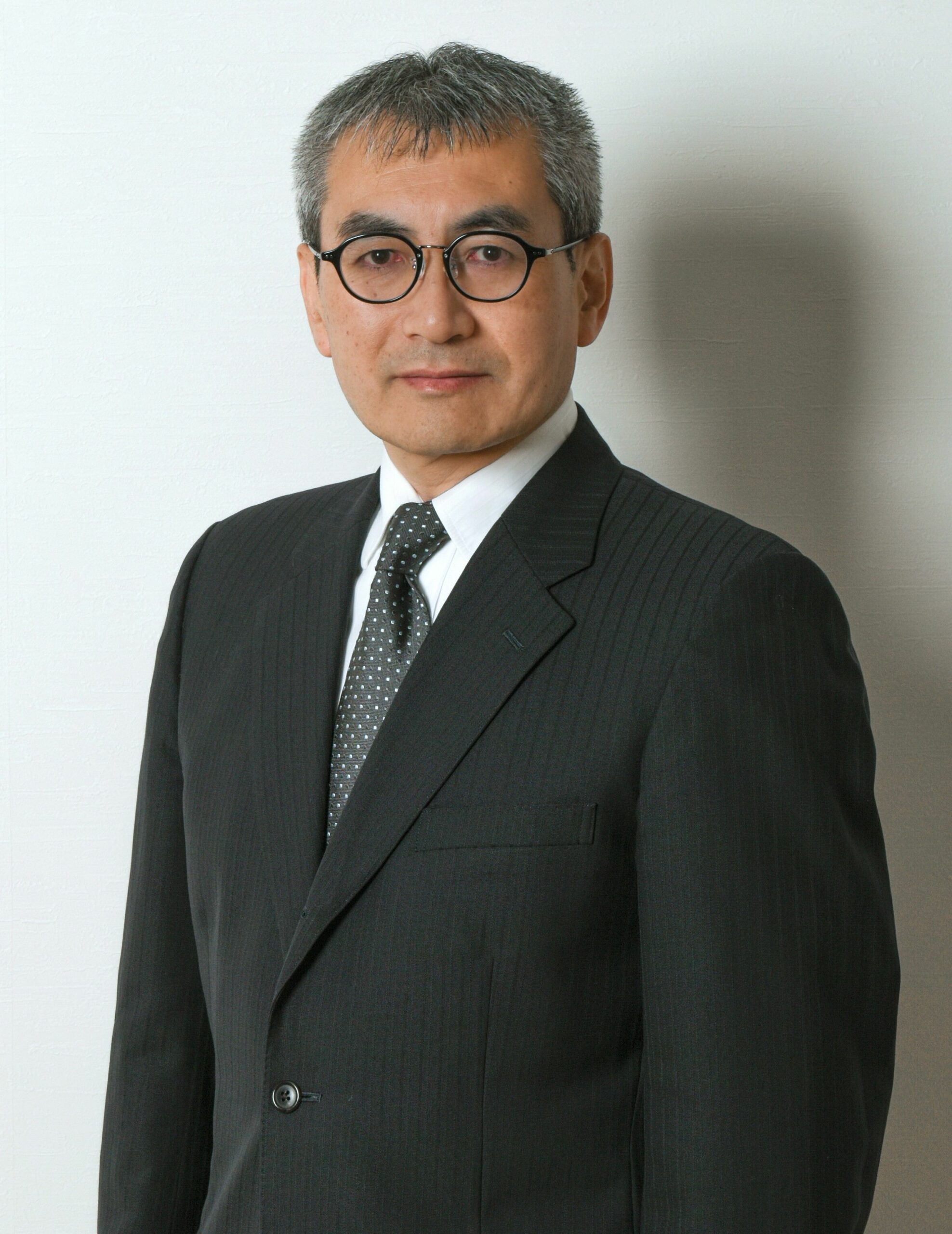 市川 伸治