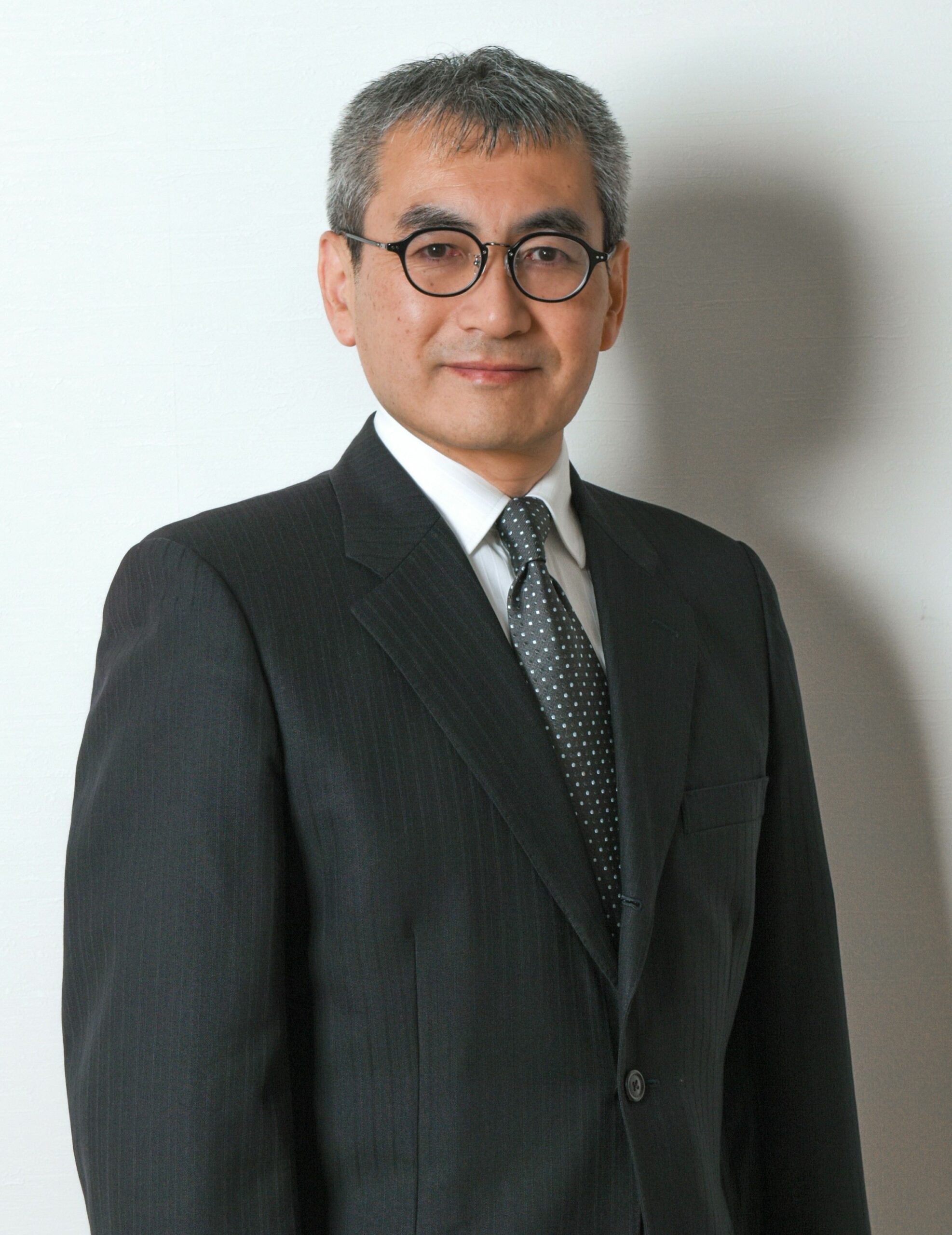 市川 伸治